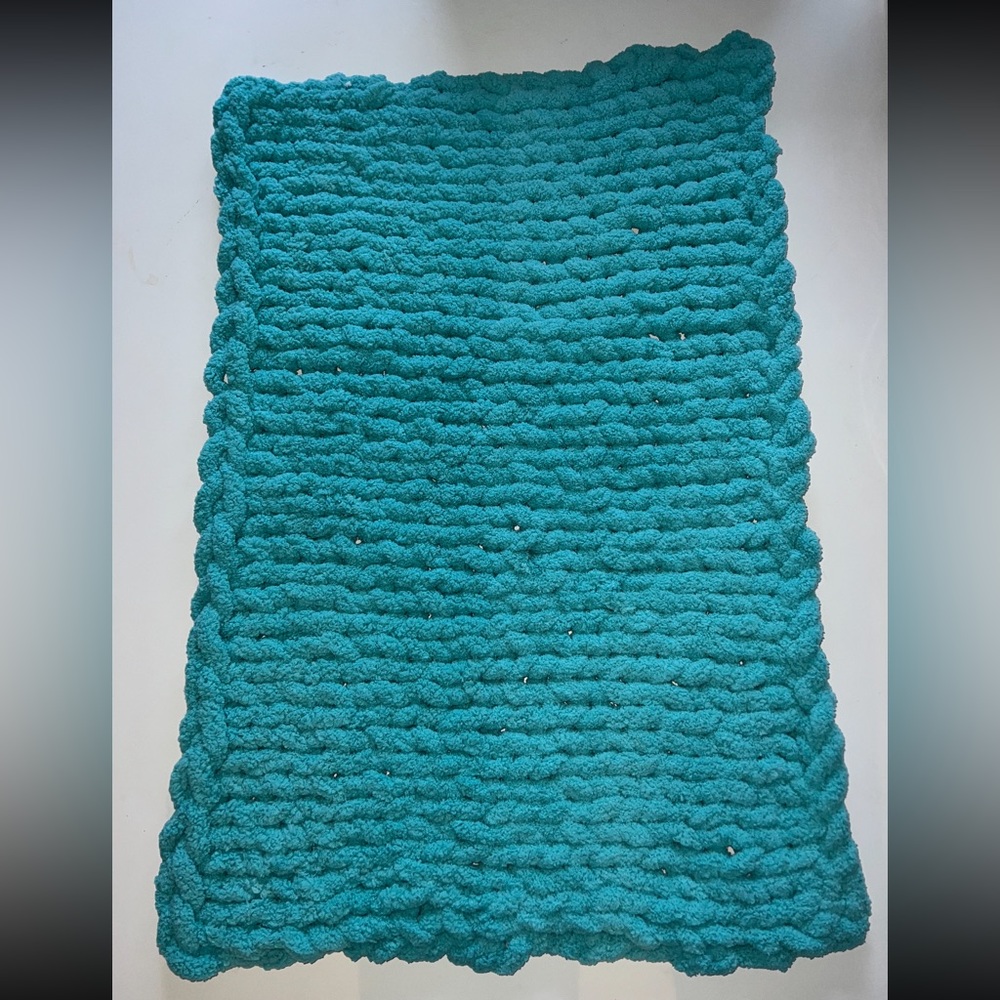 Hand Made Chunky Chenille baby blanket. 34x24 color:Teal
